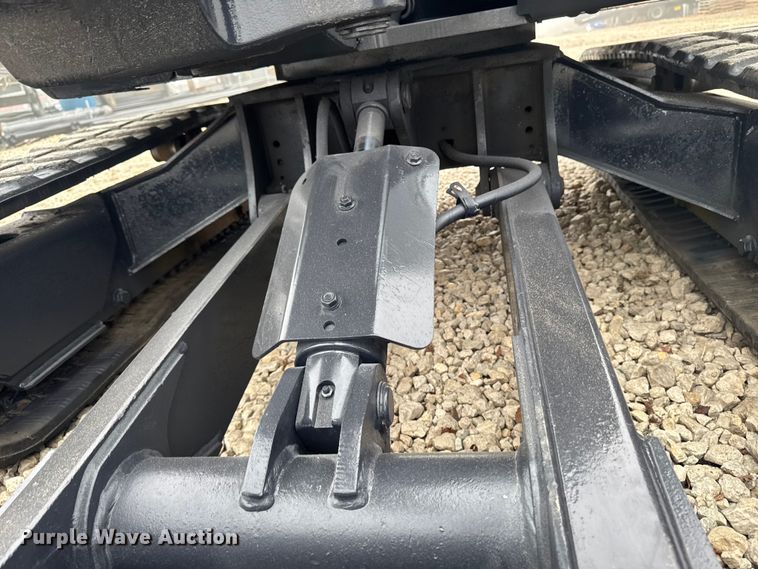 image for item EA2123 2016 Bobcat E35i mini excavator