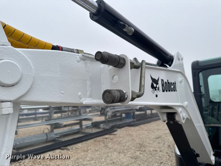 image for item EA2123 2016 Bobcat E35i mini excavator