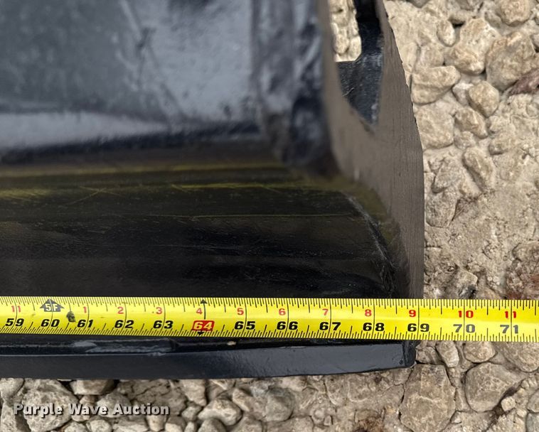 image for item EA2123 2016 Bobcat E35i mini excavator