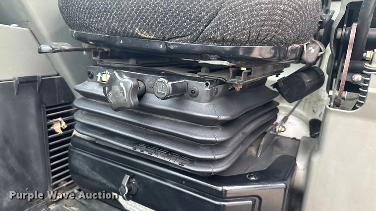 image for item EA2123 2016 Bobcat E35i mini excavator