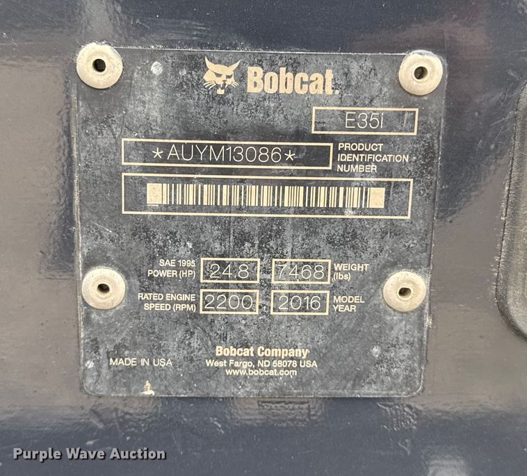 image for item EA2123 2016 Bobcat E35i mini excavator