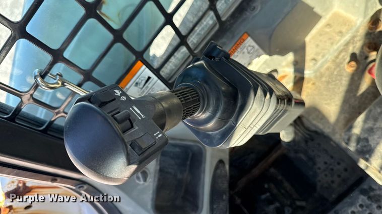 image for item EA2138 2014 Bobcat S530 skid steer loader