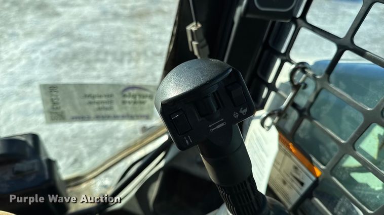 image for item EA2138 2014 Bobcat S530 skid steer loader