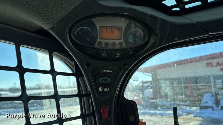 image for item EA2138 2014 Bobcat S530 skid steer loader