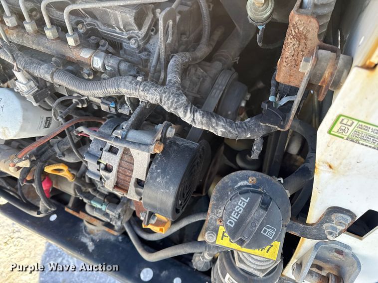 image for item EA2138 2014 Bobcat S530 skid steer loader