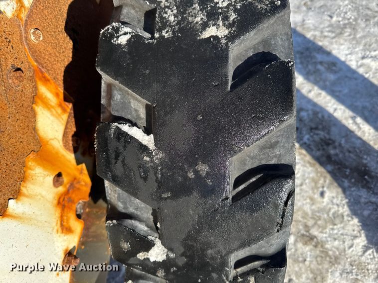 image for item EA2138 2014 Bobcat S530 skid steer loader