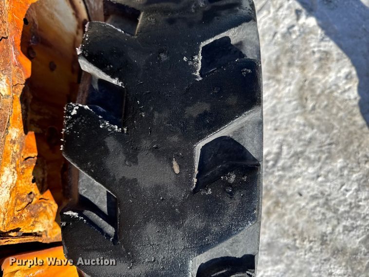 image for item EA2138 2014 Bobcat S530 skid steer loader