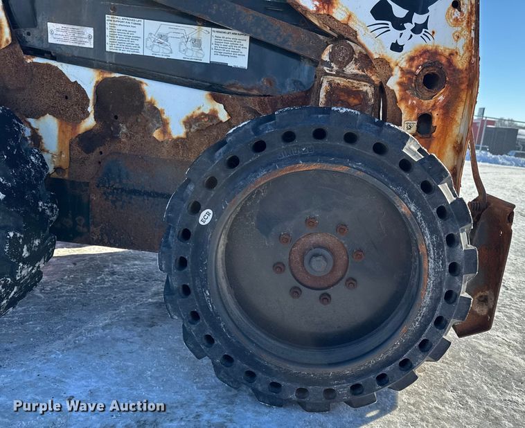image for item EA2138 2014 Bobcat S530 skid steer loader