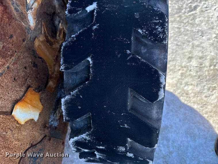 image for item EA2138 2014 Bobcat S530 skid steer loader