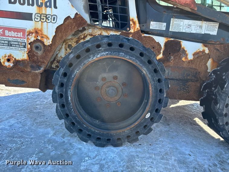 image for item EA2138 2014 Bobcat S530 skid steer loader