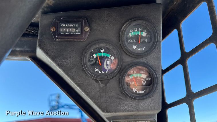 image for item EA2139 1998 Bobcat 863 skid steer loader