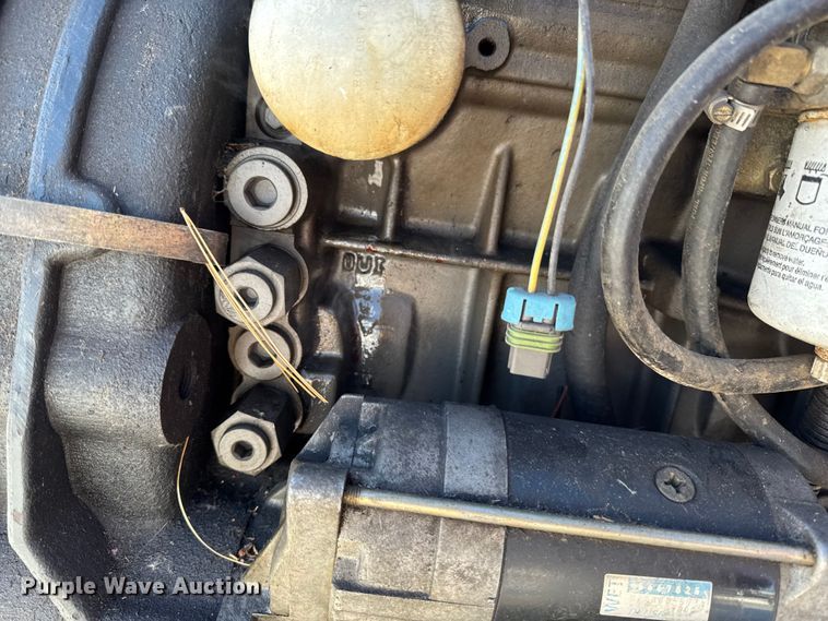 image for item EA2139 1998 Bobcat 863 skid steer loader