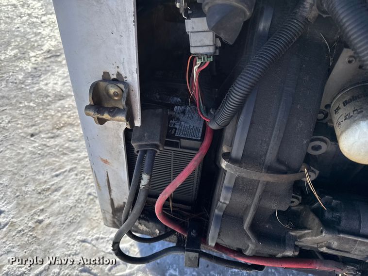 image for item EA2139 1998 Bobcat 863 skid steer loader