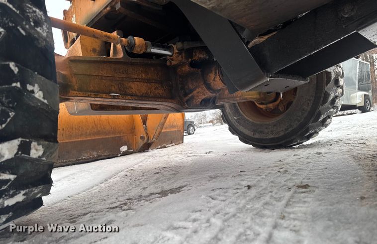 image for item EA2140 2001 Case 580 Super M backhoe