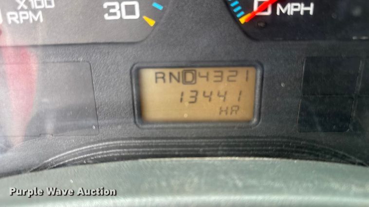 image for item EA2142 2002 International 4400 tank truck