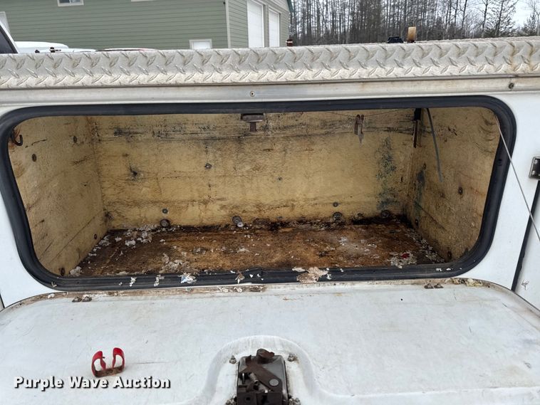 image for item EA2143 2003 Ford F450 Super Duty utility / service truck