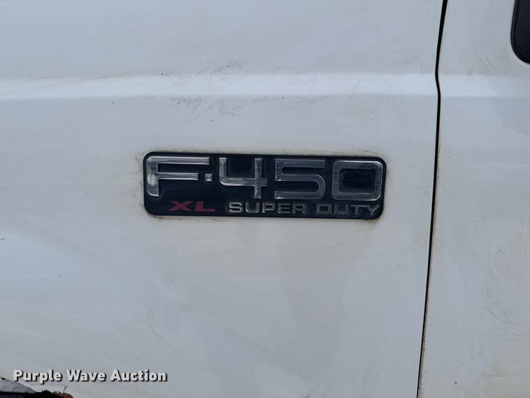 image for item EA2143 2003 Ford F450 Super Duty utility / service truck
