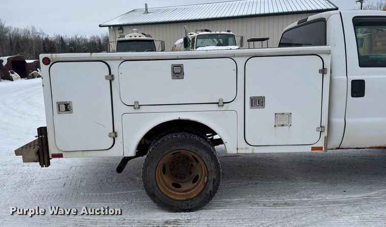 image for item EA2143 2003 Ford F450 Super Duty utility / service truck