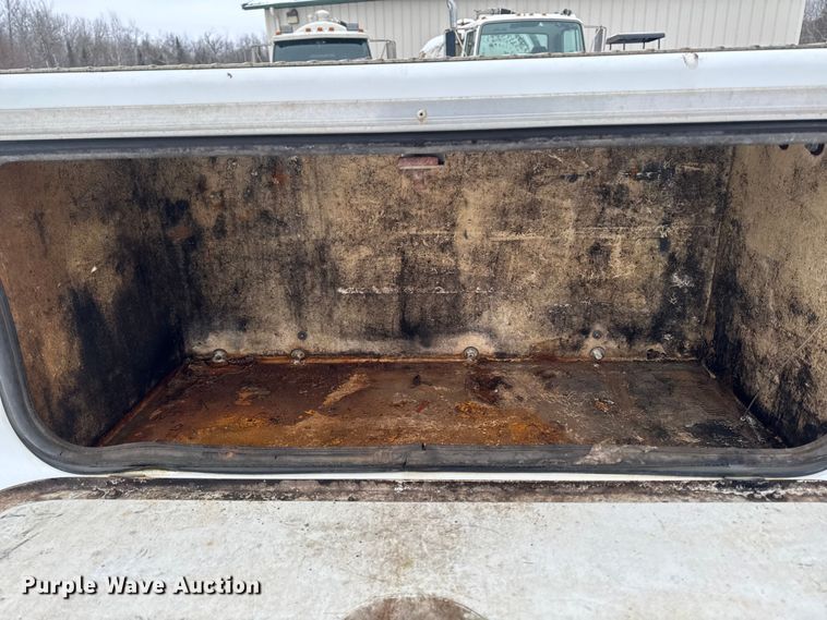 image for item EA2143 2003 Ford F450 Super Duty utility / service truck