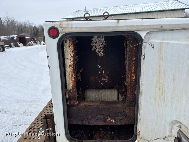 image for item EA2143 2003 Ford F450 Super Duty utility / service truck