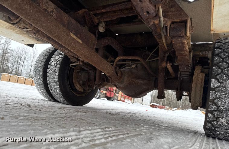 image for item EA2143 2003 Ford F450 Super Duty utility / service truck