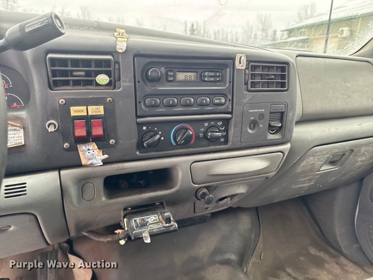 image for item EA2143 2003 Ford F450 Super Duty utility / service truck