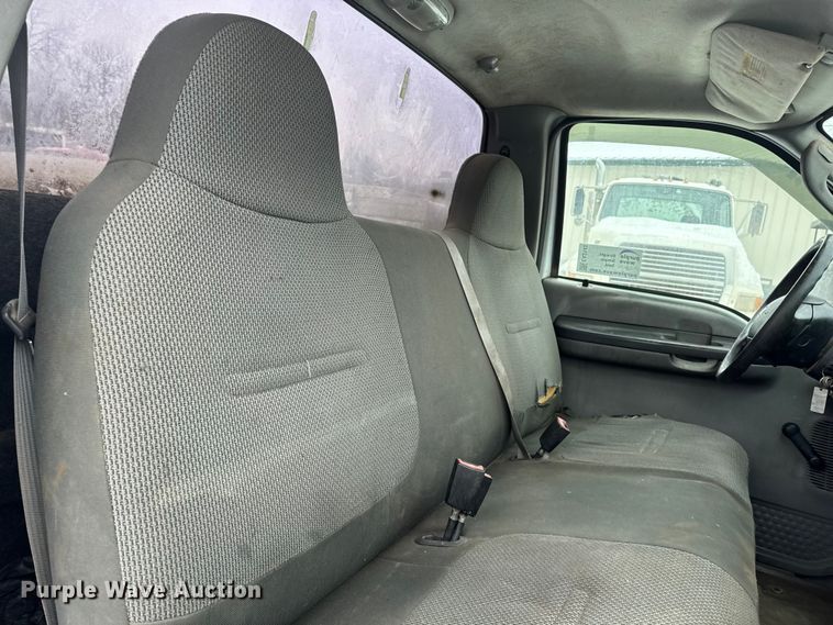 image for item EA2143 2003 Ford F450 Super Duty utility / service truck