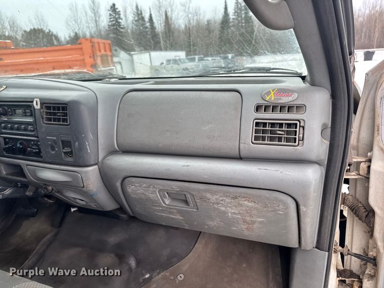 image for item EA2143 2003 Ford F450 Super Duty utility / service truck