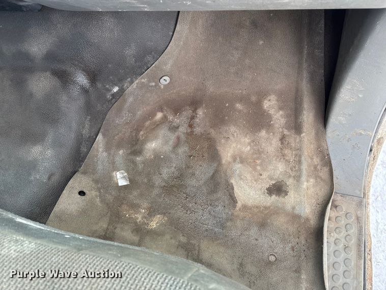 image for item EA2143 2003 Ford F450 Super Duty utility / service truck