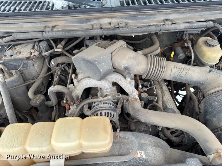 image for item EA2143 2003 Ford F450 Super Duty utility / service truck