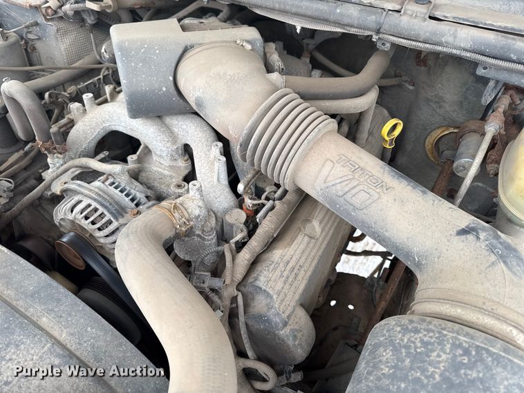 image for item EA2143 2003 Ford F450 Super Duty utility / service truck