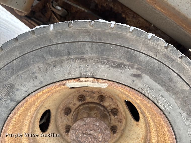 image for item EA2143 2003 Ford F450 Super Duty utility / service truck