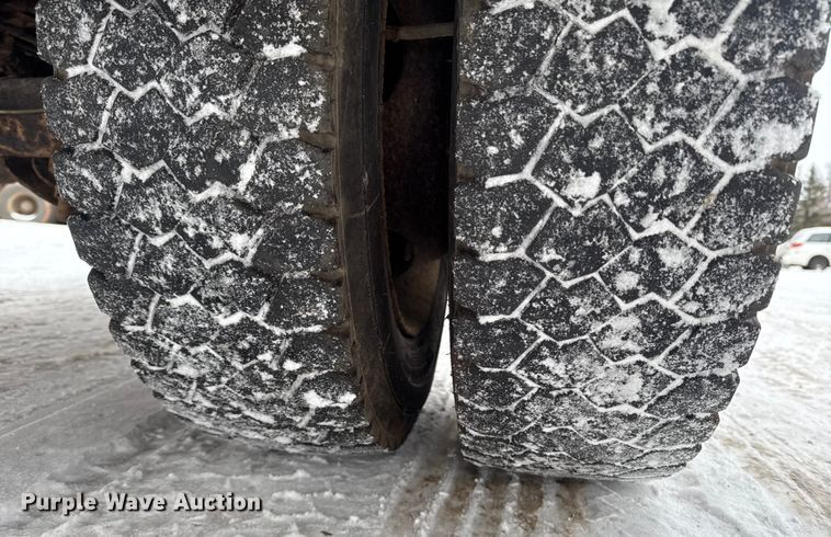 image for item EA2143 2003 Ford F450 Super Duty utility / service truck