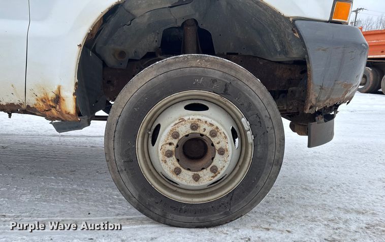 image for item EA2143 2003 Ford F450 Super Duty utility / service truck