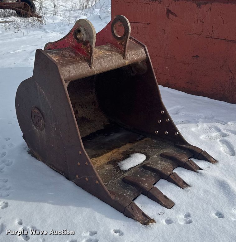 image for item EA2145 Excavator bucket