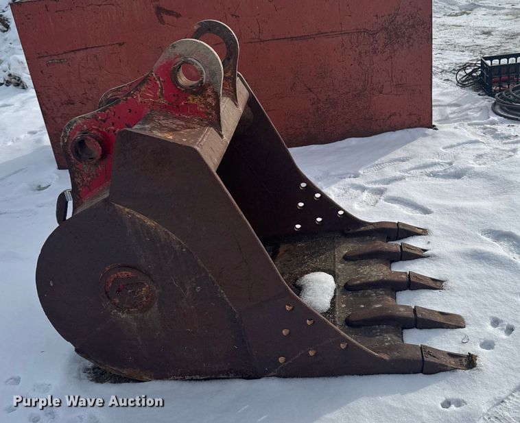 image for item EA2145 Excavator bucket