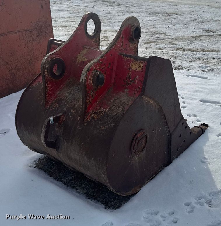 image for item EA2145 Excavator bucket