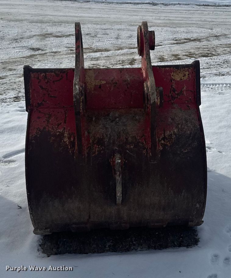 image for item EA2145 Excavator bucket