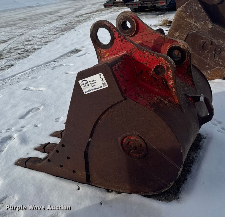 image for item EA2145 Excavator bucket