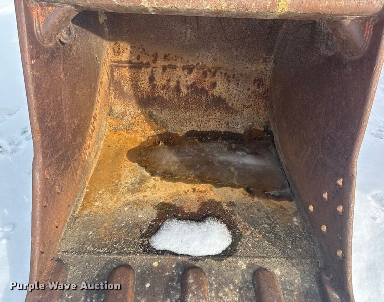 image for item EA2145 Excavator bucket