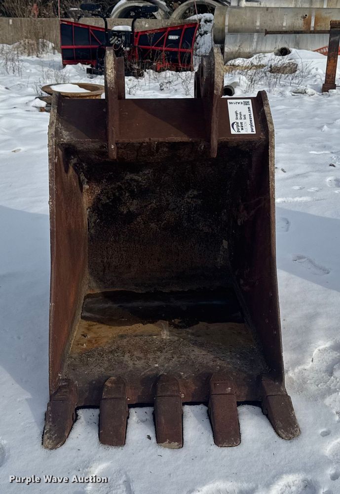 image for item EA2146 Excavator bucket