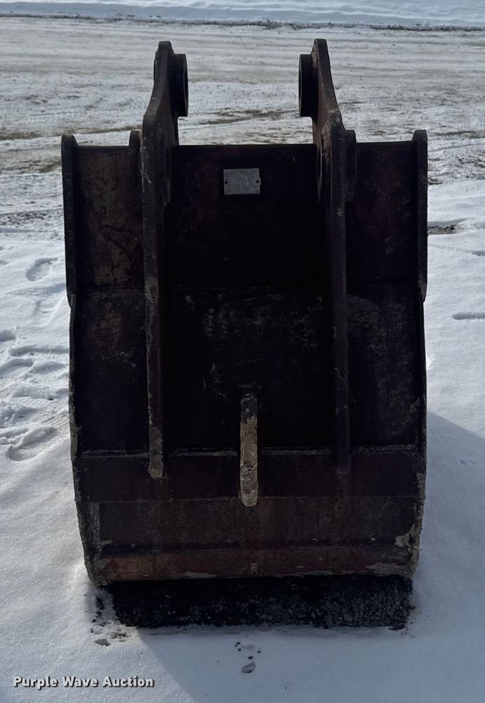 image for item EA2146 Excavator bucket