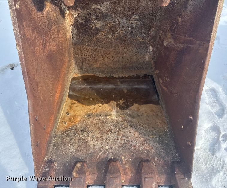 image for item EA2146 Excavator bucket