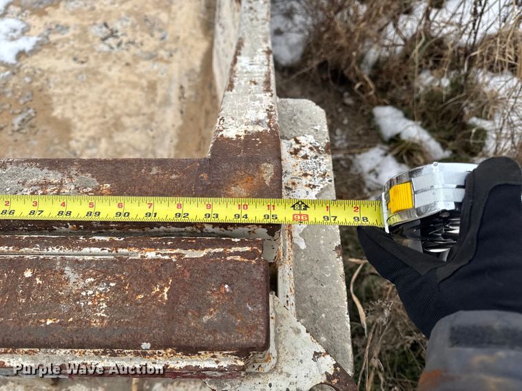 image for item EA2148 Roll-off washout box