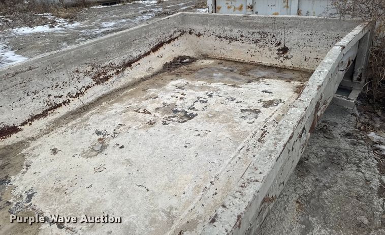 image for item EA2151 Roll-off washout box