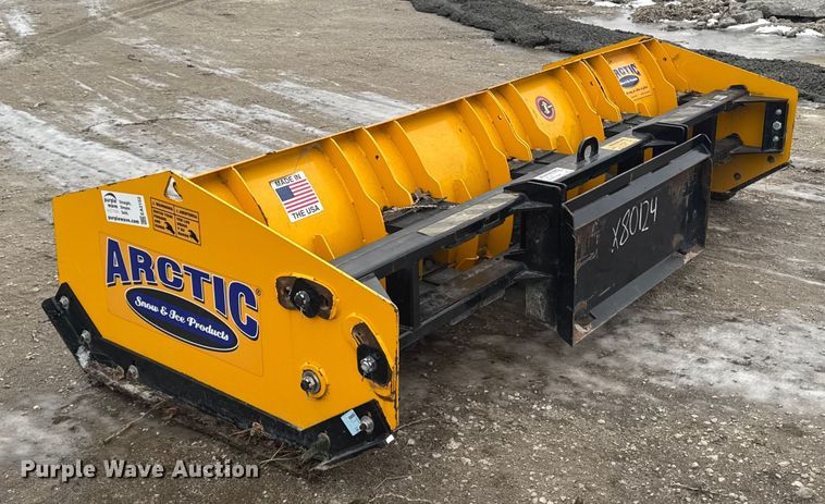 image for item EA2152 Arctic 10.5 LD skid steer snow pusher