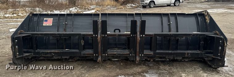 image for item EA2153 2017 CNH 48026417 wheel loader snow pusher