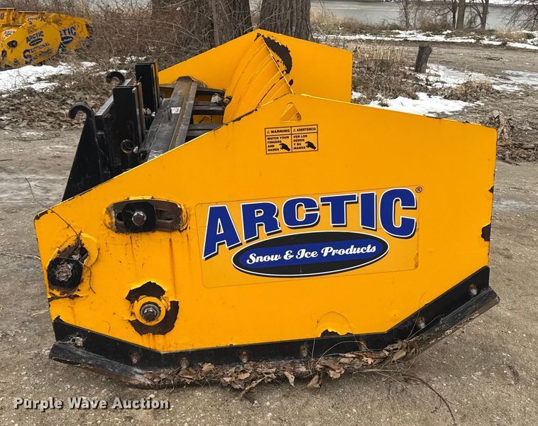 image for item EA2154 Arctic 11.5 HD wheel loader snow pusher