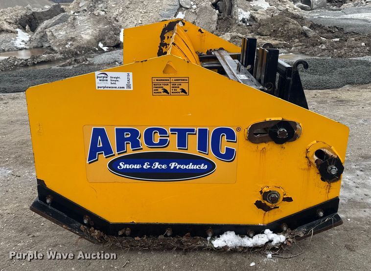 image for item EA2154 Arctic 11.5 HD wheel loader snow pusher