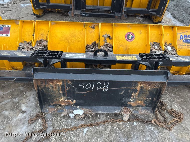 image for item EA2155 Arctic 10.5 LD skid steer snow pusher